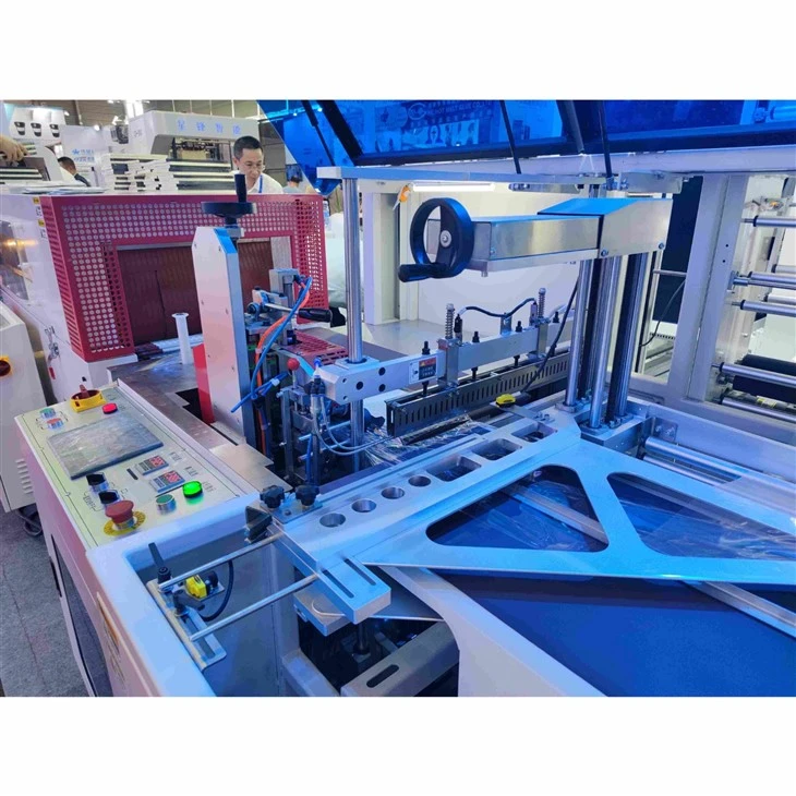 High Speed Edge Seal Shrink Film Packaging Machine suppliers