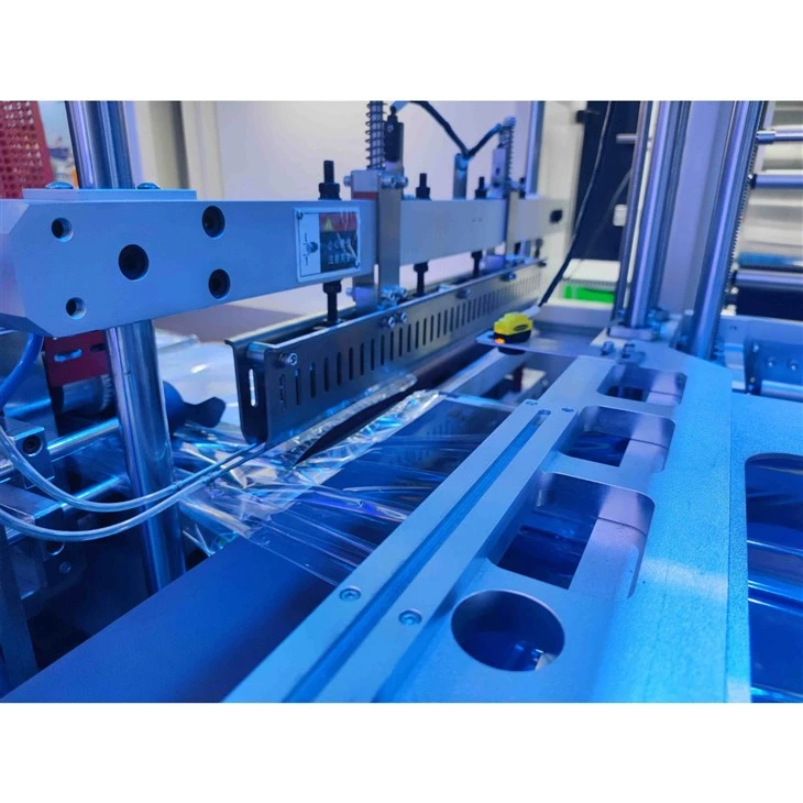High Speed Edge Seal Shrink Film Packaging Machine factory