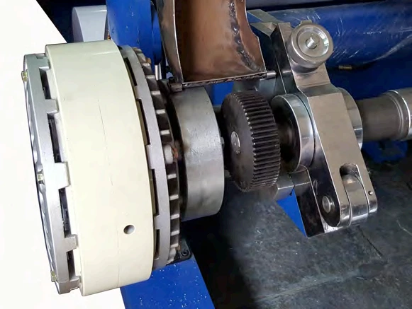 Automatic Roll To Roll Hydraulic Embossing Machine factory